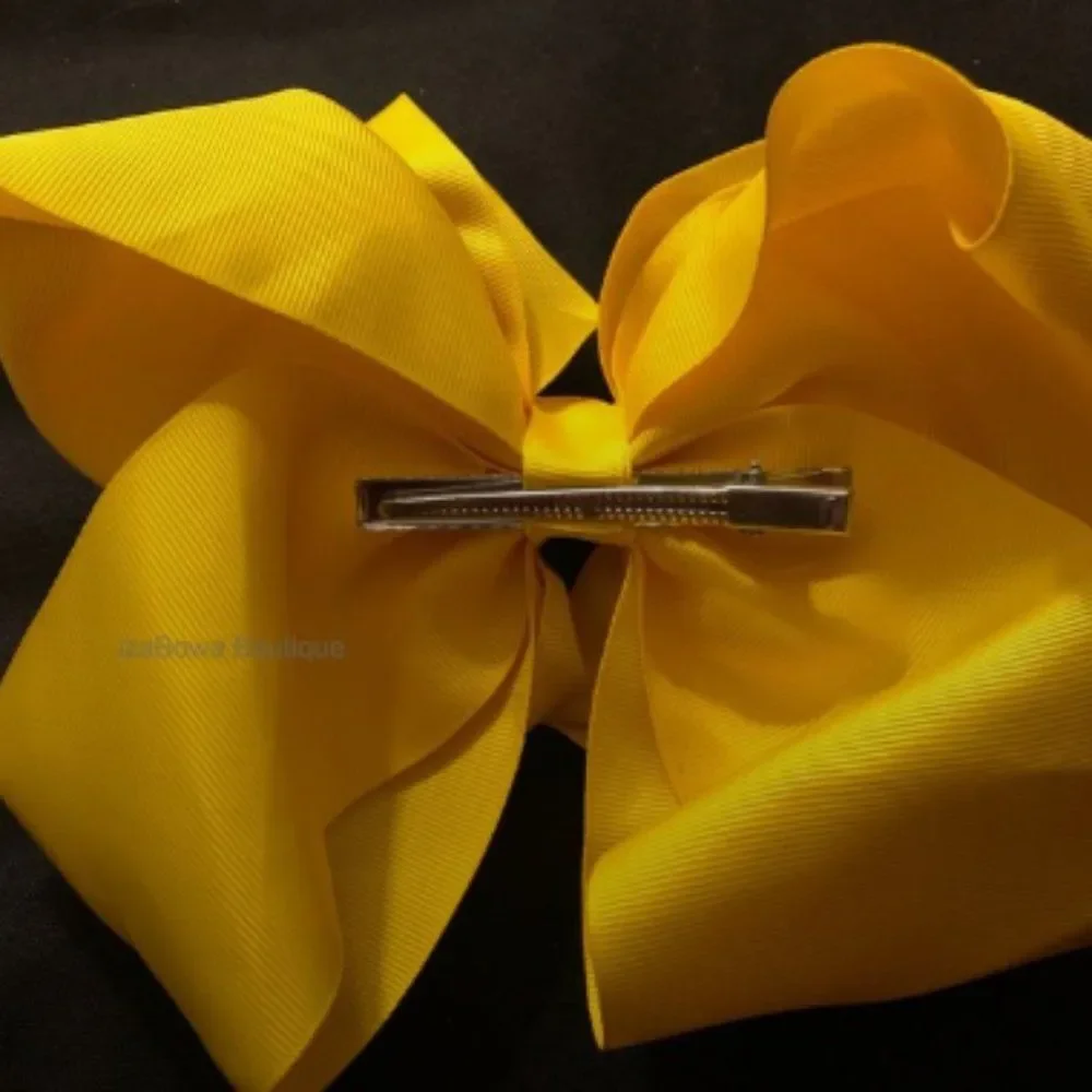 **** Bright Yellow 8